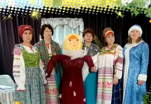 Игры, песни, перепляс – в поселке Головановский весело проводили зиму (видео)